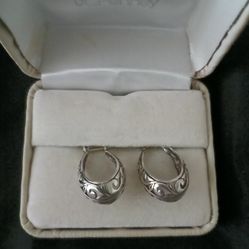Lovely Sterling Silver Earrings 
