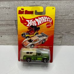 Hot wheels The Hot One’s Green  ‘2011 BackWoods  Bomb Camper • Die Cast Metal • Made in Thailand