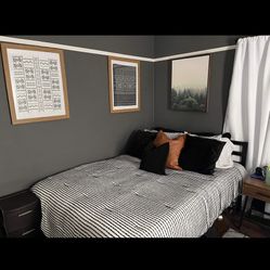 Queen Size Bed Comforters Not Included You Do Not Need Box Springs With These Kinds Of Beds I Sell All The Time Delivery Extra 