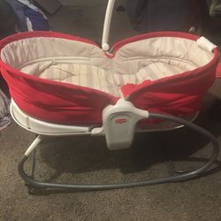 Baby Bassinet / Chair / Rocker With Music And Vibration