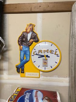 Joe Camel clock