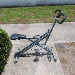 Sunny Row-N-Ride Plus Assisted Squat Machine 