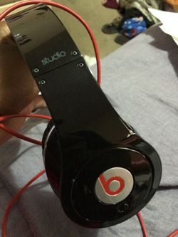 RED AND BLACK STUDIO BEATS THEY WORK