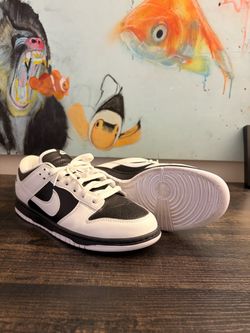 Nike dunk low reverse panda Mens size 8.5 (read description )