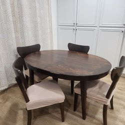Sturdy Dining table With 4 Chairs