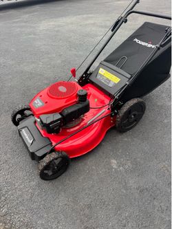 New Power Smart Self Propelled Mower 170cc Engine w21” Cutting Width  And Bag.