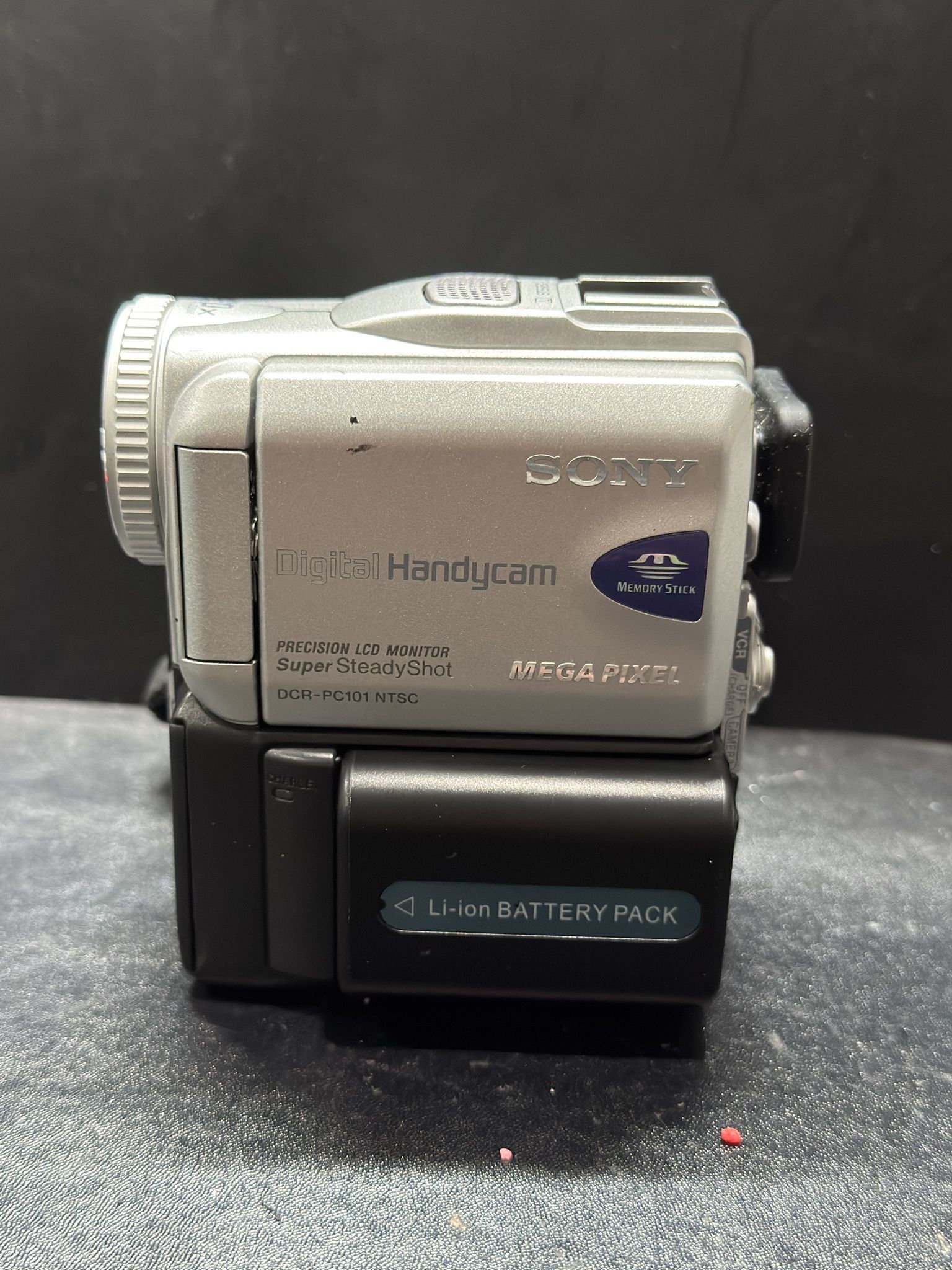 Sony Handycam DCR-PC101 Camcorder