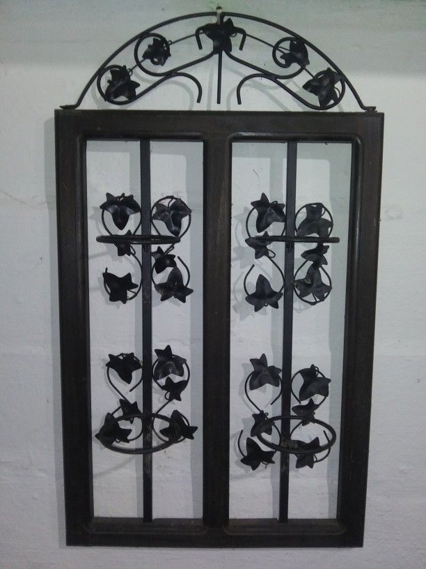 PRETTY WOOD & DECORATIVE LEAF METAL WALL FLOWER POT HOLDER