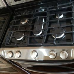 Lg Rengen 30"w Gas Stove Doble Oven Scratch And Dent Open Box Stilling Still $7000