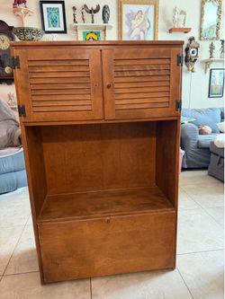 Secretary bookcase (top piece)