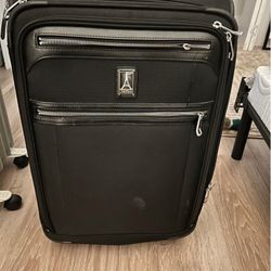 Travel Pro Platinum Elite Carry On Luggage! 