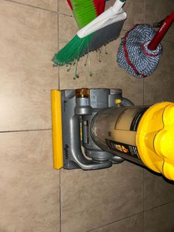 Dyson dc14 all floors vacuum ***needs cord replacement