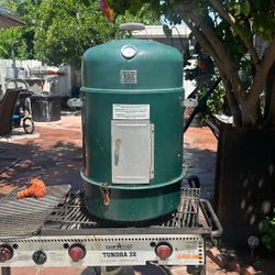 Master Forge Bullet smoker