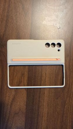 Official Samsung Galaxy Z Fold 5 Slim S-Pen Case (Sand / Peach)