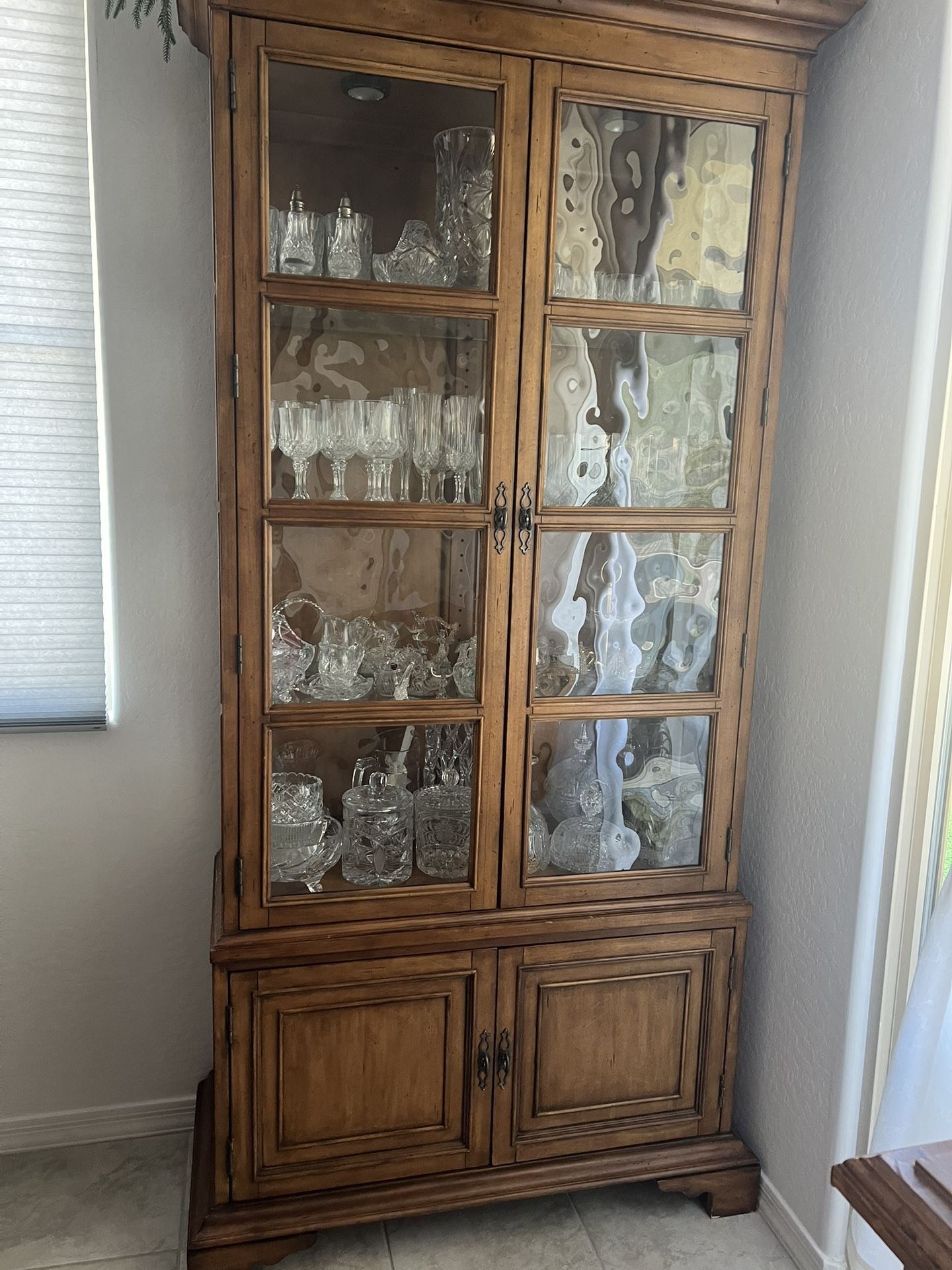 ANTIQUE  GLASS CHINA