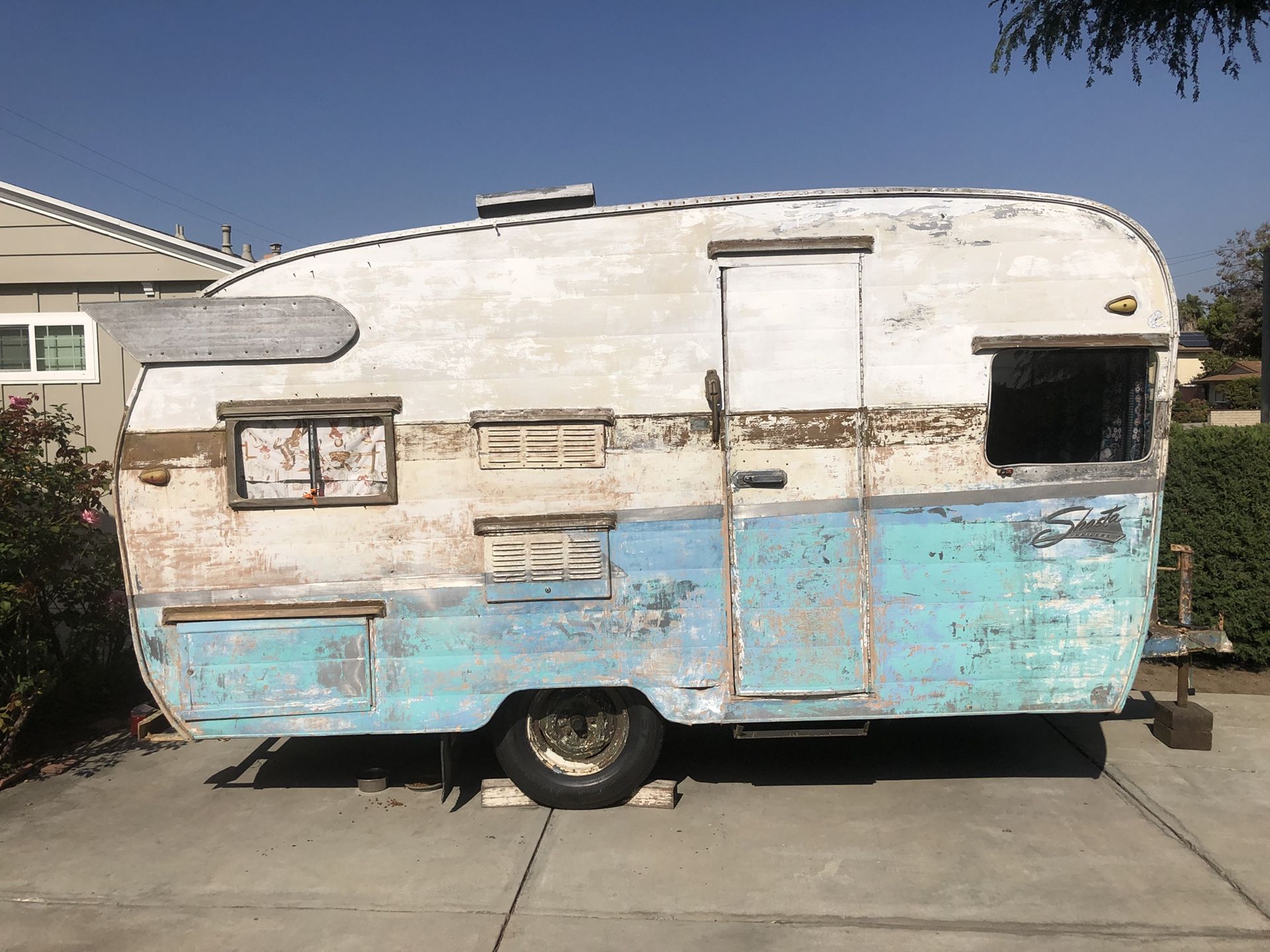 1958 Shasta Airflyte Vintage Travel Trailer