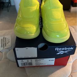 infant size 7 reebok 