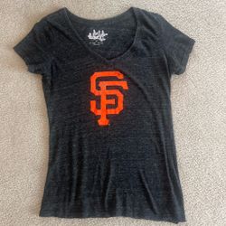 Giants women’s tee shirt