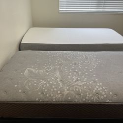 Two Twin Bed Frame With Twin Mattresses