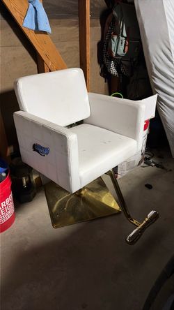 Barber chair & cape