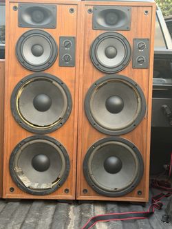 3  sets of vintage speakers
