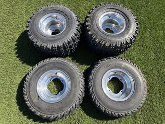 Yamaha Raptor ITP Holeshot HD Tires and ITP Rims