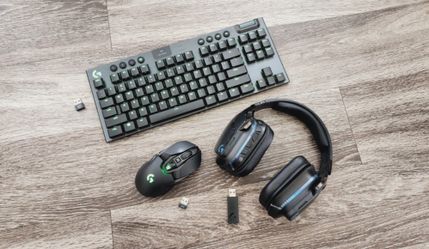 Logitech Gaming Bundle - G935 Headset, G903 Mouse, G915 Keyboard, Brio Webcam, Litra Light