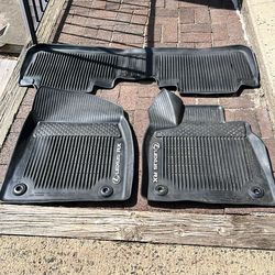 Lexus Rubber Mats Used