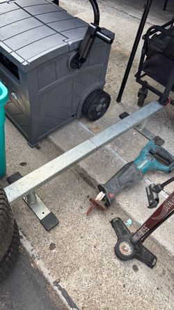 Skate rail