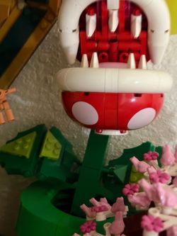 Lego phirana plant