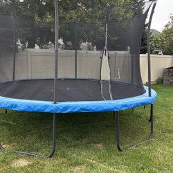 14’ Trampoline 