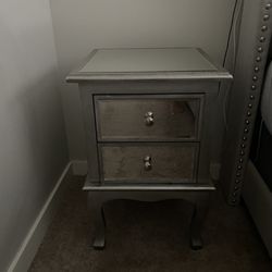 Silver/ Mirrored Nightstand