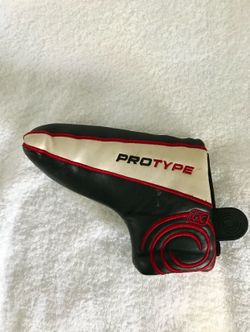 Odyssey protype putter headcover