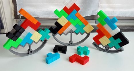 Block Balance Classic Version (Black or white)