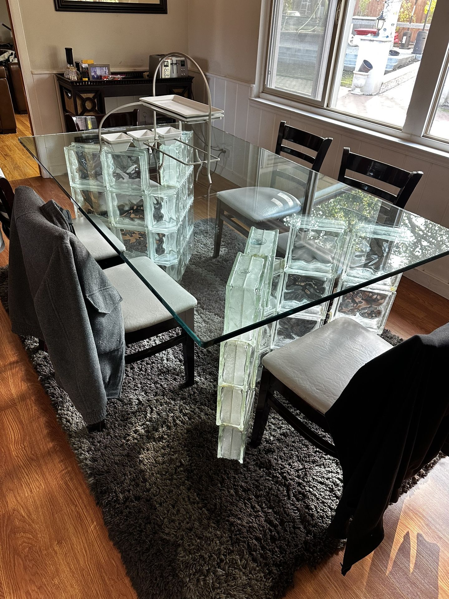 Moving sale - glass Dinning table