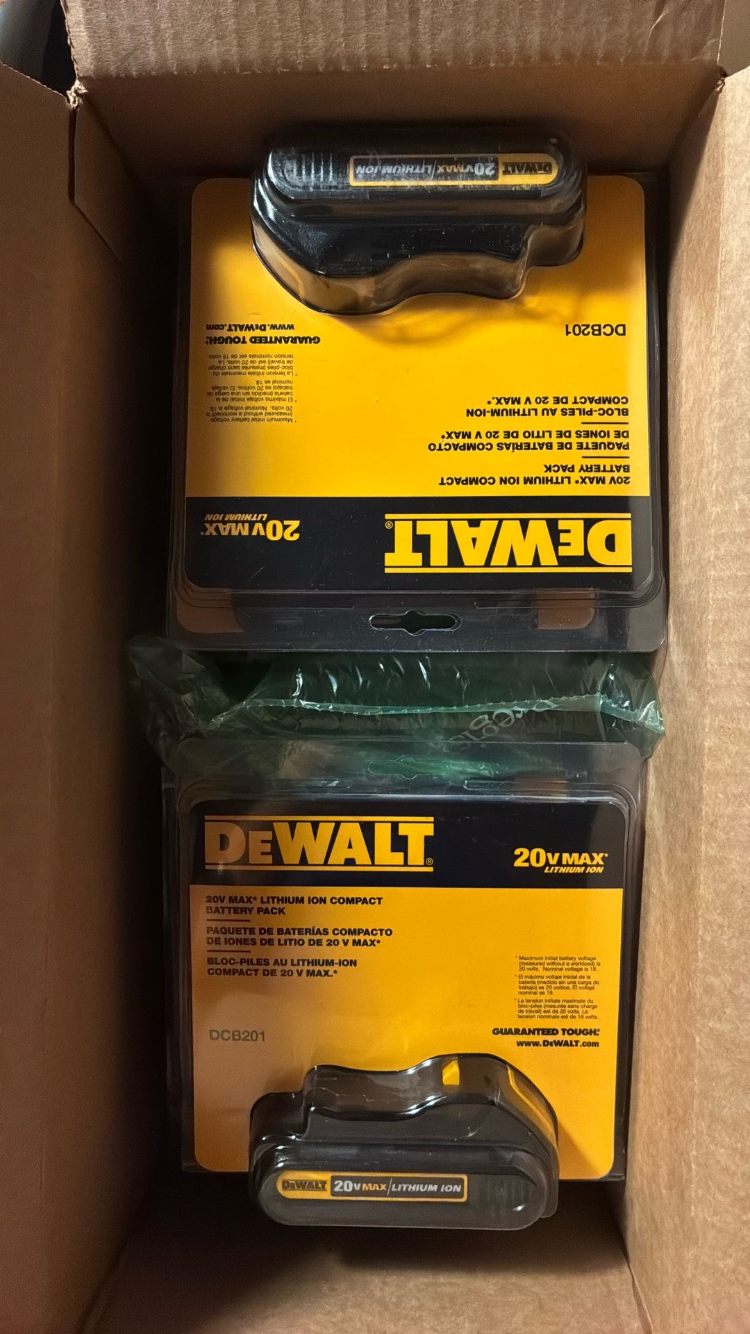DeWalt DCB201 20V MAX 1.5Ah battery (many available)