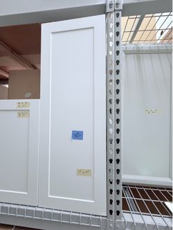 White kitchen cabinets 42”in