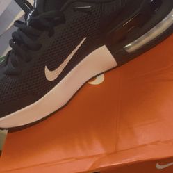 Brand New Nike Shoes 