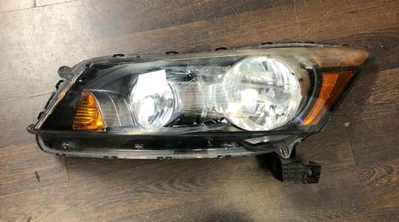 USED REF#0129 || 2008-2012 HONDA ACCORD || LEFT/DRIVER SIDE HEADLIGHT