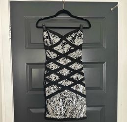 Wow Couture Black & Silver Sequin Strapless Bodycon Mini Dress – S