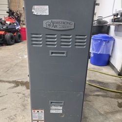 75,000 BTU 75k natural gas high efficiency furnace nat Armstrong 91% eff