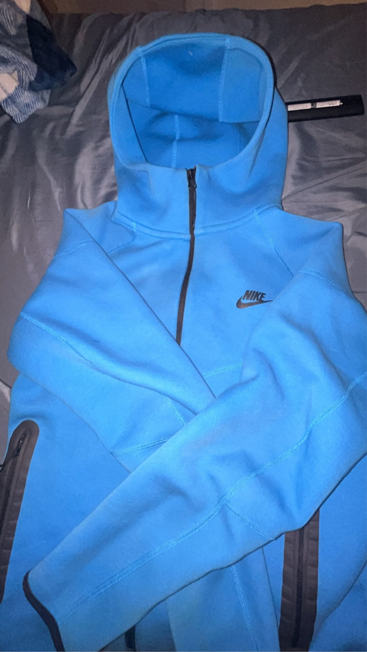 blue nike tec