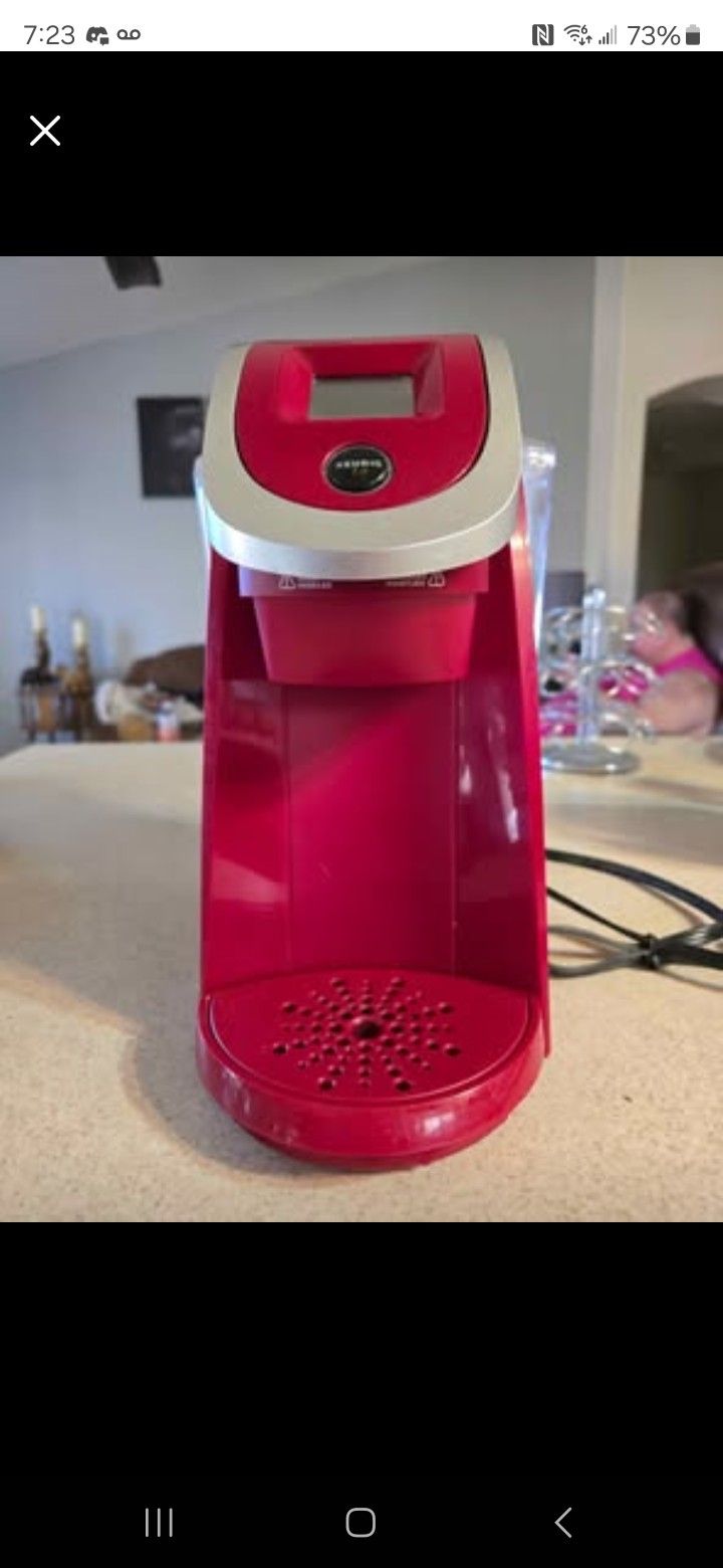 Keurig K200 Single Serve Red K-Cup Coffee Maker