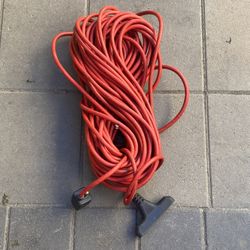 Extension cord 100ft 