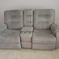 Really Nice Electric Reclining Couch