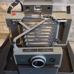 Vintage Polaroid 340 Land Camera