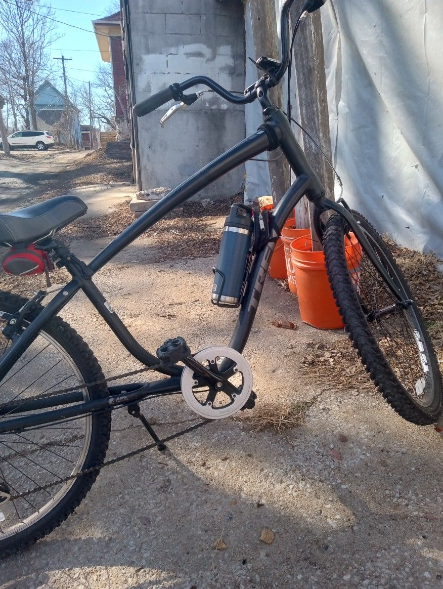 Black Trek