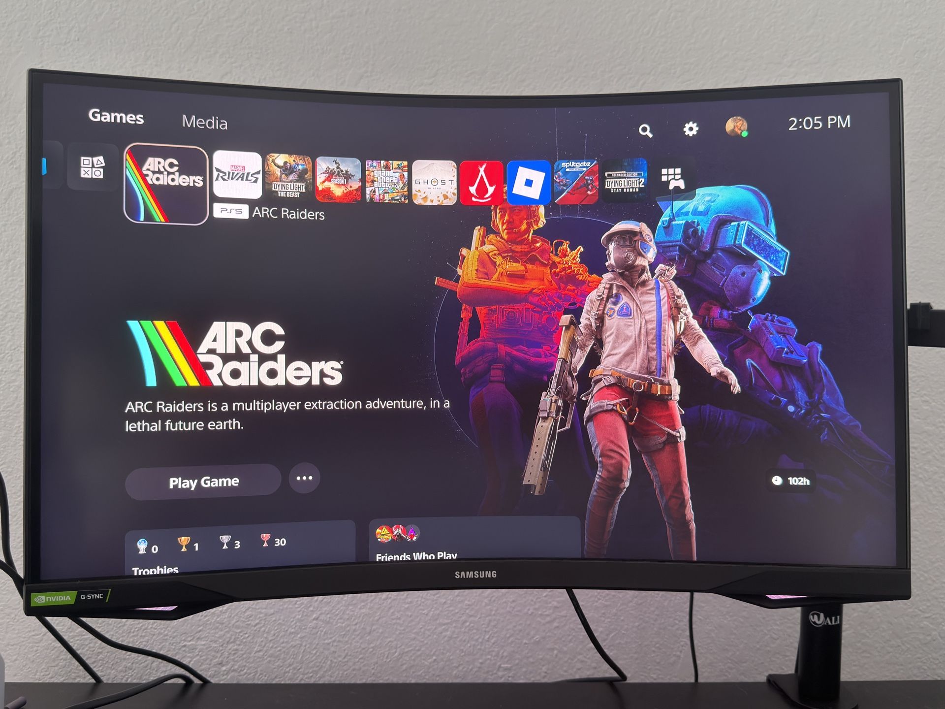 Samsung Odyssey G7 27” – 240Hz QHD Gaming Monitor