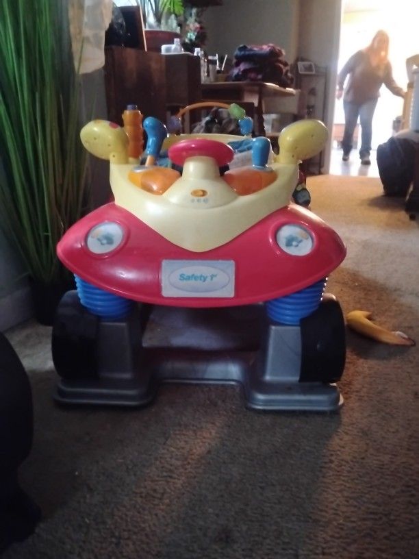 Bouncing Baby Car Seat Spins