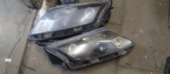 Ford fusion headlight